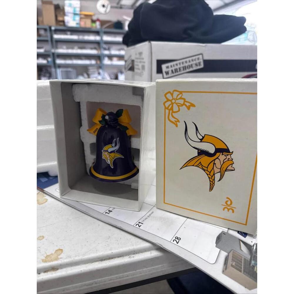 Minnesota Vikings Ceramic Bell Ornament w/ Box